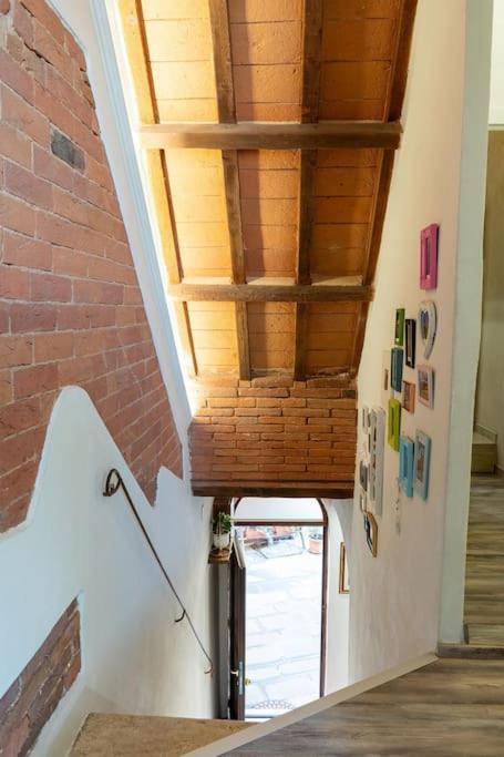 Casa Vacanze L'Angolo Fiorito Bettolle Eksteriør bilde